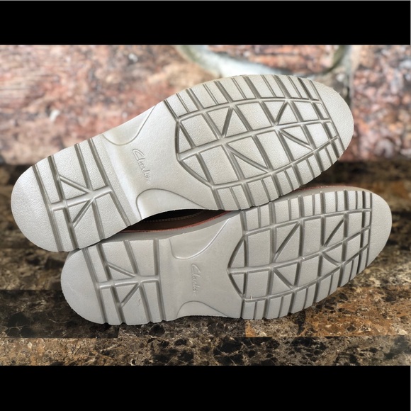 NEW Clarks Men's Vargo Casual Chukka Boots - Picture 14 of 16